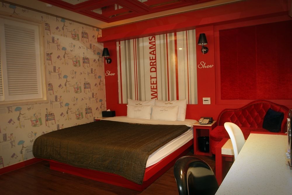 Show Hotel Пусан Екстер'єр фото